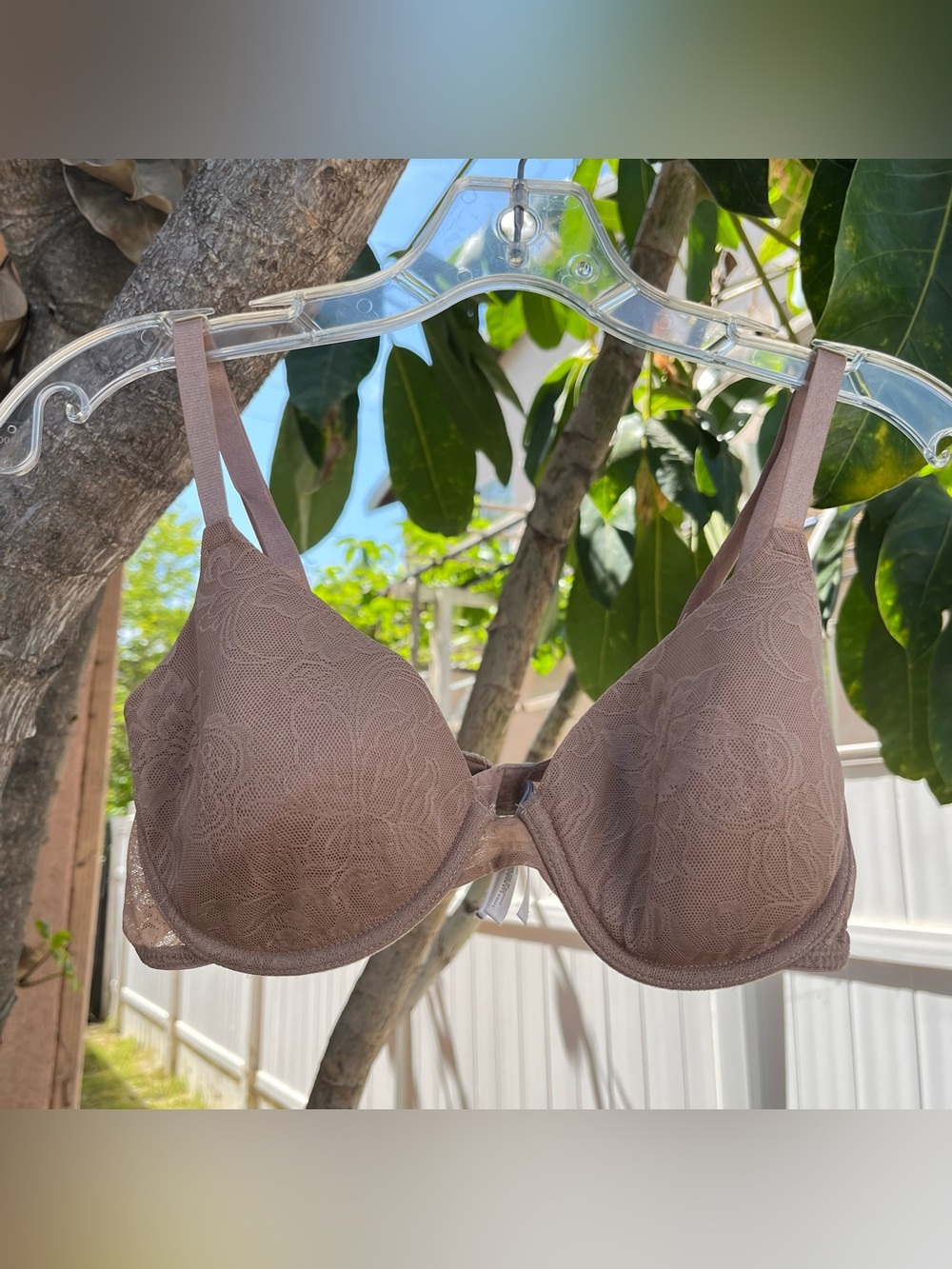 Natori Mesh Floral Lace Bra Lined in Nude !